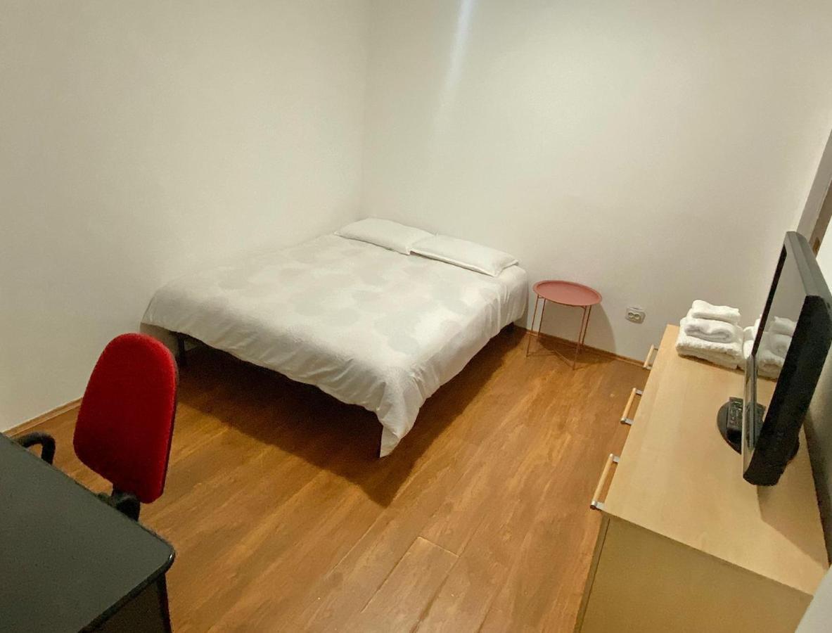 Apartament 2 Camere Oradea Exterior photo